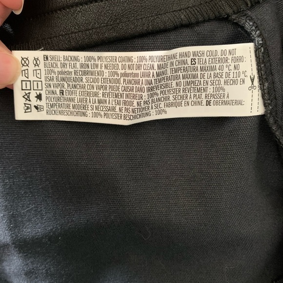 Black Pleather Mini Skirt with Front Zipper from Forever 21 NWOT - Picture 8 of 8